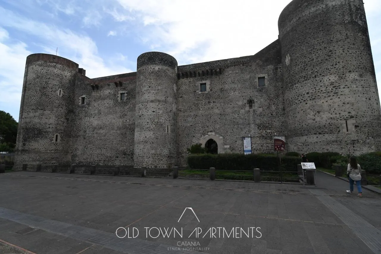 Old Town Apartments Catane